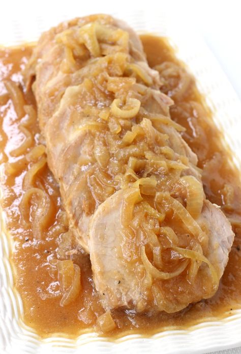 Slow Cooker Applesauce Pork Roast is the easiest and most delicious pork roast recipe ever to come out of your slow cooker! Crock Pot Applesauce, Pork Roast Recipe, Slow Cooker Applesauce, Pork Dinners, Crockpot Applesauce, Crockpot Pork Roast, Cooking Pork, Pork Roast Recipes, Smothered Pork Chops