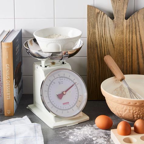 typhoom-farmhouse-kitchen-scale-alt-1221 Just Pies, French Sauces, Vintage Inspired Kitchen, Cooking Sweet Potatoes, Digital Kitchen Scales, Living Kitchen, Food Scale, Inflammatory Foods, Fatty Fish