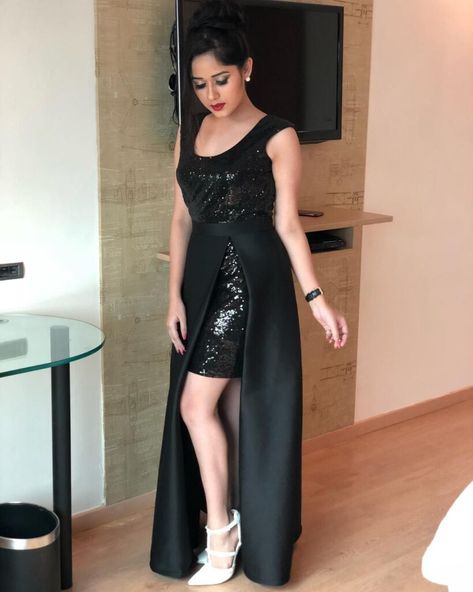 5 Times Jannat Zubair Has Nailed Her Look in Glitter Outfits | IWMBuzz Shivani Tomar, Randeep Rai, Girls Western Dresses, Jannat Zubair Rahmani, Western Dresses For Women, Jannat Zubair, Teen Actresses, Look Short, Indian Gowns Dresses