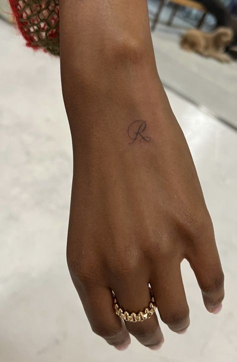 Small Girly Tattoos, Hand And Finger Tattoos, Petite Tattoos, Initial Tattoo, Hand Tattoos For Women, Small Hand Tattoos, Classy Tattoos, Discreet Tattoos, Girly Tattoos