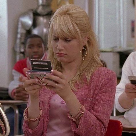 Estilo Rachel Green, Sharpay Evans, 트위터 헤더, Twitter Header Aesthetic, John Maxwell, Regina George, 2000s Aesthetic, Pink Photo, Pastel Pink Aesthetic