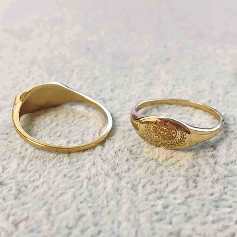 Moon Engraving, Triangle Diamond Ring, Gold Claddagh Ring, Pinky Signet Ring, Korean Writing, Gold Chain Earrings, Nyc Jewelry, Gold Rings Simple, Fine Gold Jewelry