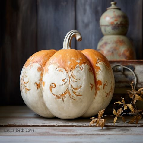 Thanksgiving Pumpkin Decor, Painting White Pumpkins, Ceramic Pumpkin Painting Ideas, White Painted Pumpkins, Painted Ceramic Pumpkins, Unique Christmas Crafts, Diy Painted Pumpkins, Farmhouse Fall Decor Diy, Pumpkin Designs Painted