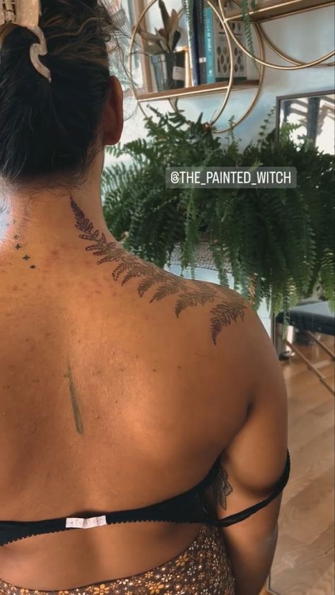 Fern Tattoo Spine, Fern Tattoo On Back, Plant Neck Tattoo, Fern Tattoo On Shoulder, Shoulder Top Tattoo, Fern Tattoo Back, Fern Spine Tattoo, Plant Spine Tattoo, Back Tattoo Nature