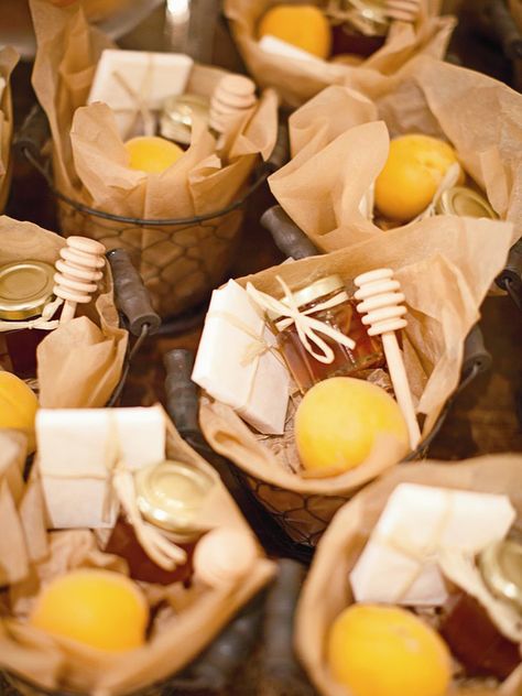 French wired baskets filled with fresh apricots, honey and local cheddar cheese ~ Eric Kelley Photography Jam Wedding Favors, Honey Wedding Favors, Creative Wedding Favors, Honey Wedding, Wedding Favors And Gifts, Wedding Favor Ideas, Cheap Favors, Themed Weddings, Best Wedding Favors