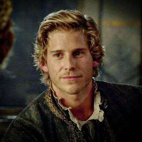 Prince Henri has returned. #NickSlater #HenrideValois #Reign King Henry Reign, Nick Slater, Nick Slater Reign, Medieval Men, Medieval Man, Slater Aesthetic, Reign King Henry, Reign Characters, King Tommen