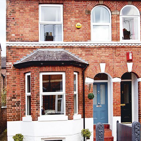 Exterior | Modern home in south Manchester Modern Victorian Homes Interior, Small Victorian Terrace Interior, Terraced House Interior, Small Terraced House, Terrace House Interior, Victorian Terrace Interior, Terrace House Exterior, Rural Cottage, Modern Victorian Homes