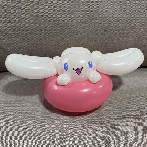 Hello Kitty Balloon Sculpture, Cute Balloon Animals, Fest Decor, Balloon Hat, Halloween Stencils, Mini Balloons, Balloon Sculptures, Balloon Flowers, Balloon Dog