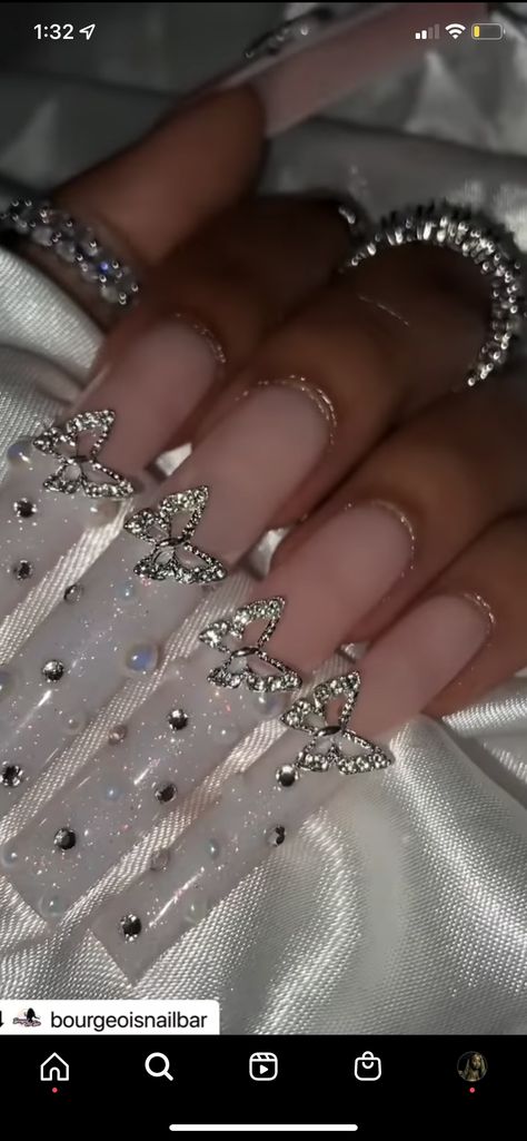 Pearl And Diamond Nails, Cute Short Nails, Long Acrylic Nail Designs, Pearl Nails, Butterfly Nail, Diamond Nails, Silver Nails, Birthday Nails, Long Acrylic Nails