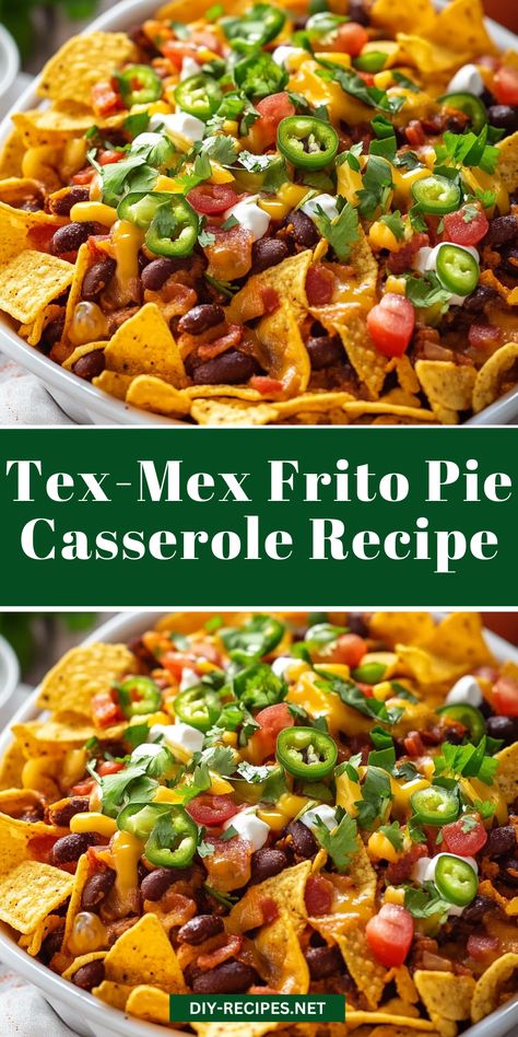 This Tex-Mex Frito Pie casserole is packed with bold flavors, including taco seasoning, chili powder, and cheesy goodness! Best Frito Chili Pie Recipe, Taco Casserole Fritos, Comfort Deserts, Frito Bake, Fritos Chili Pie, Frito Taco Casserole, Frito Taco Pie, Fritos Pie, Chili Frito Pie