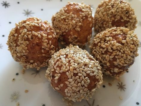 Honey Fritters, Ancient Rome Food, Roman Recipes, Rome Party, Ancient Roman Food, Ancient Food, Historical Recipes, Focus Foods, Roman Food