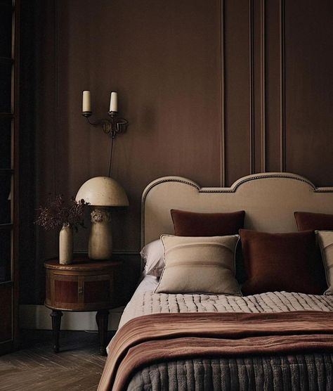 Dark Brown Bedrooms, Moody Bedroom, Moody Interiors, Brown Bedroom, Luxe Interiors, Beds For Sale, Master Bedrooms Decor, Interior Design Trends, Cozy Bedroom