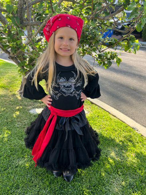 Girl Pirate Costume, Pirate Girl Costume, Girl Pirate, Girl Pirates, Pirate Costume, School Days, Kindergarten, Halloween