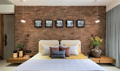 Red Brick Wall Bedroom, Brick House Interior, Apartment Contemporary, Brick Wall Bedroom, Indian Bedroom Design, Brick Bedroom, Loft Apartment Decorating, Brick Room, Stylish Bedroom Design