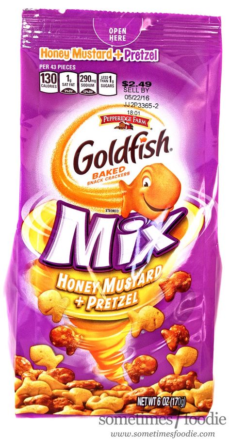 Sometimes Foodie: Honey Mustard & Pretzel Goldfish - Target Pretzel Goldfish, Honey Mustard Pretzels, Girl Kit, Farm Products, Baked Crackers, Anime Ideas, Movie Snacks, December Christmas, Pepperidge Farm