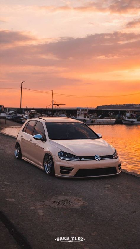 Vw Golf Wallpaper, Golf Wallpaper, Scirocco Volkswagen, Gti Car, B13 Nissan, Van Volkswagen, Jetta Gti, Gti Mk7, Polo Gti