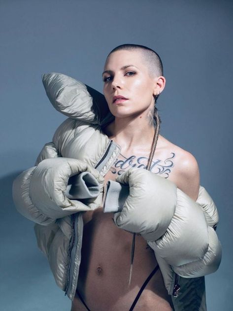 Skylar Grey, Harvey Specter, Dream Body, Fitness Motivation, Musician, Short Hair Styles, Happy Birthday, Grey, Birthday