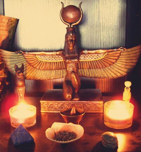 Altar Cleansing, Egyptian Sun God, Spiritual Pics, Garden Temple, Egyptian Sun, Sacred Altar, Sacred Space Altar, Temple Room, Spells Book