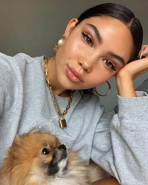 AMANDA KHAMKAEW on Instagram: “mommy & milo” Amanda Khamkaew, Tattooed Freckles, Makeup Tutorial For Beginners, Glamour Makeup, Skater Girls, Clean Makeup, Glam Makeup, Everyday Makeup, All Things Beauty