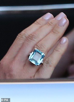 Princess Diana Jewelry, Princess Diana Ring, Princ Harry, Aquamarine Cocktail Ring, Diana Ring, Royal Rings, Meghan Markle Wedding, Second Wedding Dresses, English Jewelry