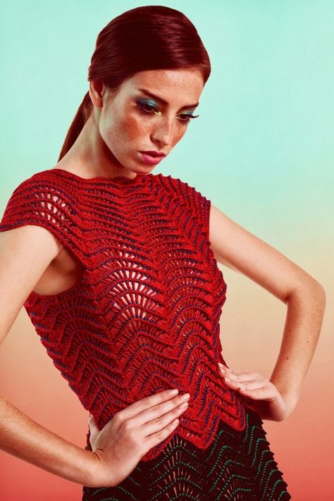 Haute Couture Style, Fashion Crochet, Crochet Dress Pattern, Crochet Woman, Crochet Shirt, Crochet Stitches Patterns, Crochet Blouse, Irish Crochet, Beautiful Knitting