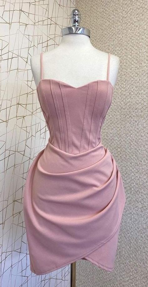 Prom Dress Inspiration, Pretty Prom Dresses, Grad Dresses, Gala Dresses, Glam Dresses, Fashion Design Clothes, Fancy Outfits, Teen Fashion Outfits, Fancy Dresses