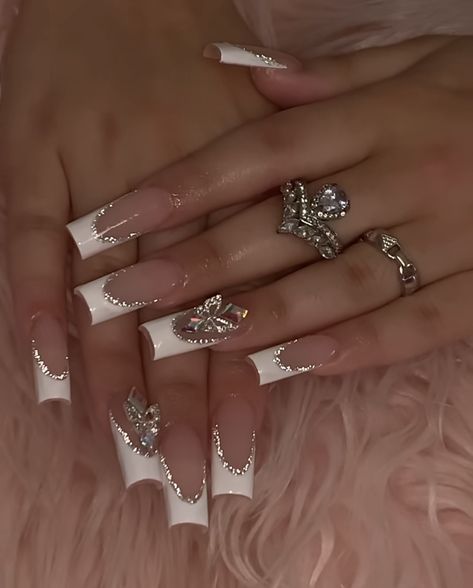 Trendy Nails Ideas Long, Righnstones Nails, Cute Long French Tip Nails, White Matte Nails With Design, Quince Nails, Stylish Nail Art, Nail Art Idea, Elegant Nail, Elegant Nail Art