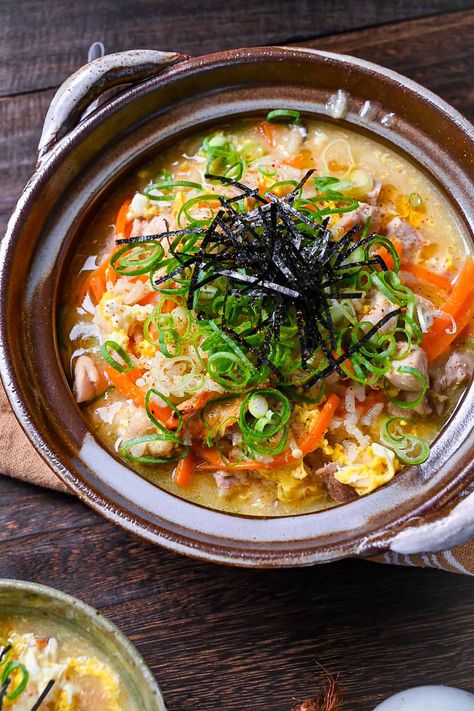 Zosui Recipe, Vegan Japanese Soup, Dashi Soup, Japanese Fish Soup, Okinawa Food Recipes, Okinawa Food, Miso Chicken, Vegan Japanese, Japanese Chicken