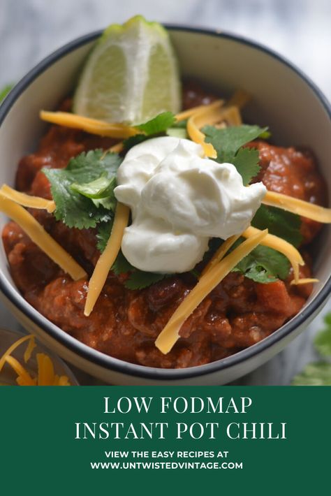 Fast and flavorful Low FODMAP Instant Pot Chili Low Fodmap Chili Crock Pot, Low Fodmap Chili Seasoning, Fodmap Instant Pot Recipes, Low Fodmap Chilli, Fodmap Chili Recipe, Instant Pot Recipes Low Fodmap, Low Fodmap Instant Pot, Lowfod Map Soup, Easy Fodmap Meals