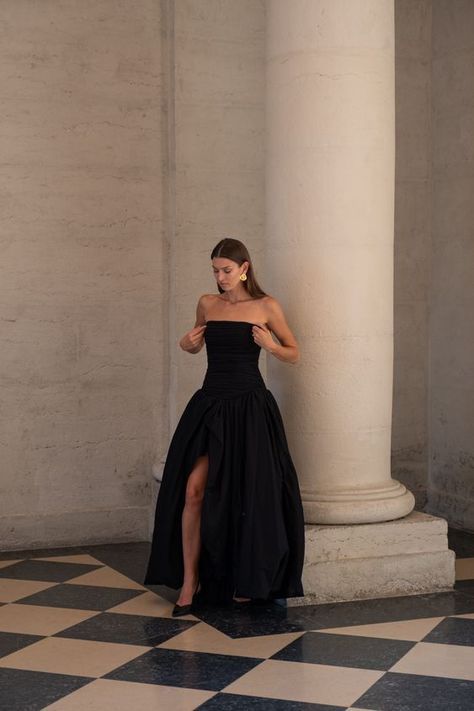 Chic Black-Tie Wedding Guest Dresses#shopnow #weddingguest #formalwear #ootd Formal Dresses Ball Gowns, Black Tie Wedding Guest Attire, Black Formal Dresses, Black Tie Bridesmaids, Black Wedding Guest Dresses, Black Tie Event Dresses, Blue Wedding Guest Dresses, Wedding Guest Dress Trends, Dresses For Formal Events