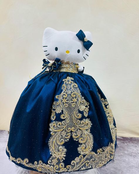 #recuerdosgema #custom #hellokitty #quinceañera #party #navyblue #gold Dream Jewelry, Quinceanera, Navy Blue, Hello Kitty, Kitty, Dolls