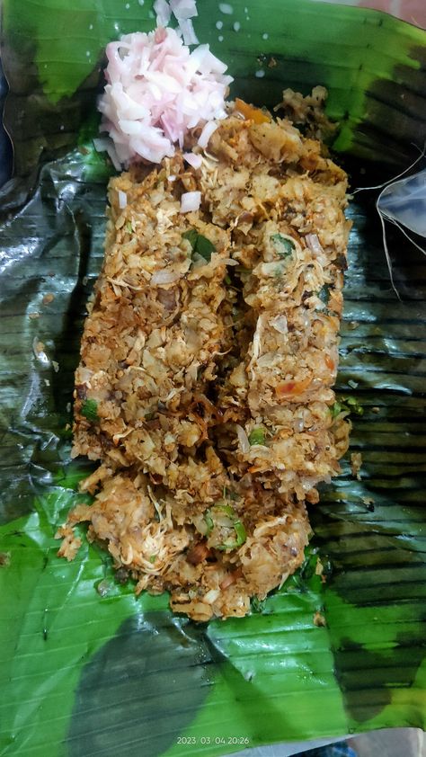 Chicken Kothu Parotta @ Deen Hotel, Vadasery, Nagercoil Rs.125/-. Hotel Food Snap, Kothu Parotta, Parotta Recipe, Necklace Guide, Kerala House, Creative Iphone Case, Kerala Food, Coffee Girl, Nyc Life