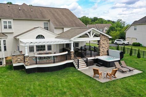 Covered Patio Design, Modern Porch, Colorful Patio, Vintage Porch, Patio Deck Designs, Stamped Concrete Patio, Flagstone Patio, Deck Designs Backyard, Porch Deck