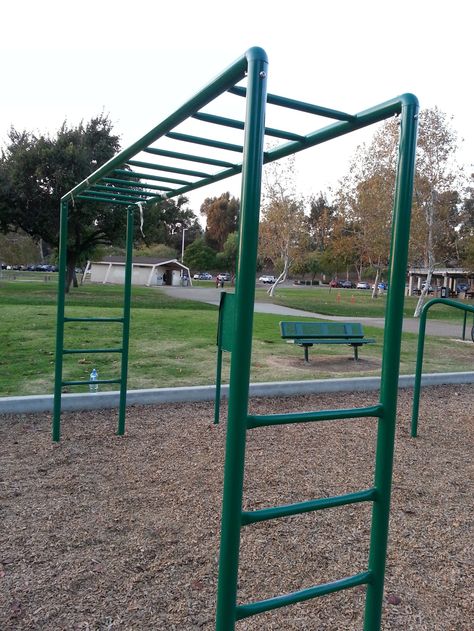 Monkey Bars Playground, Monkey Bars Aesthetic, Monkey Bars For Kids, Diy Monkey Bars, Kids Jungle Gym, Gym Playground, Backyard Jungle Gym, Wood Futon Frame, Preschool Playground