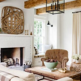 How to Warm Up a White Room - White Decorating Ideas Furnitur Ruang Keluarga, Modern Rustic Living Room, Birch Logs, Living Room Decor Rustic, Modern Rustic Homes, Diy Farmhouse Decor, Rustic Living, Rustic Living Room, A Living Room