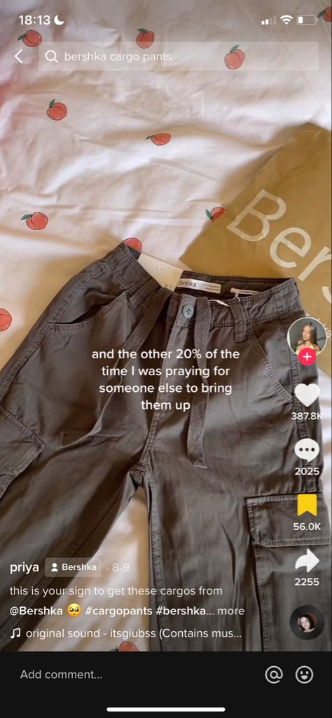 Bershka Cargo Pants, Praying For Someone, Cargo Pants, Parachute Pants, Wardrobe, Pants, Trousers