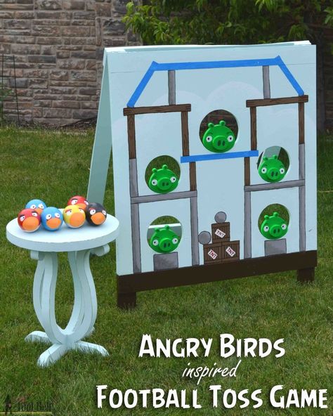 Knock out those bad piggies! Angry bird inspired football toss game, free plans and tutorial. Football Toss Game, Diy Carnival Games, Angry Birds Birthday, Bird Diy, Bird Birthday Parties, Modern Woodworking, Diy Carnival, Football Diy, Angry Birds Party