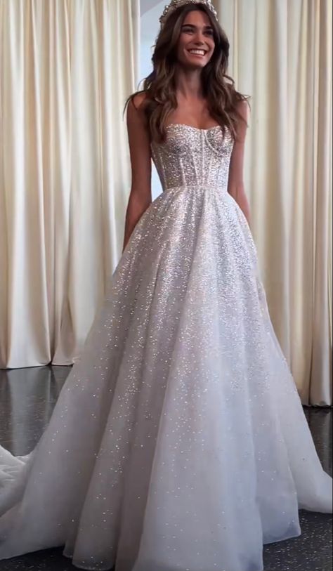 Sweet 16 Silver Dress, White Sparkly Wedding Dress, White Sweet 16 Dresses, Xv Dresses, Xv Ideas, White Corset Dress, White Ball Gowns, Sparkly Wedding Dress, Prom Dress Inspo