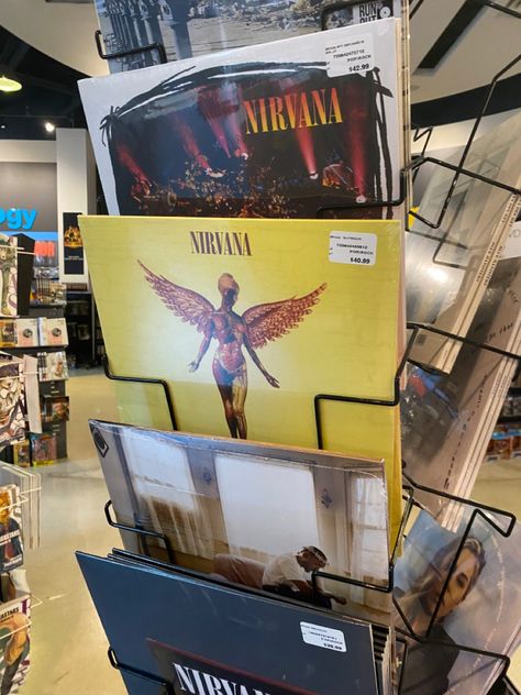 Nirvana punk vinyl aesthetic Nat Core, Nirvana Vinyl, Nirvana Merch, Nirvana Aesthetic, Male Manipulator, Nirvana Album, Vinyl Wishlist, Cd Aesthetic, Vinyl Aesthetic