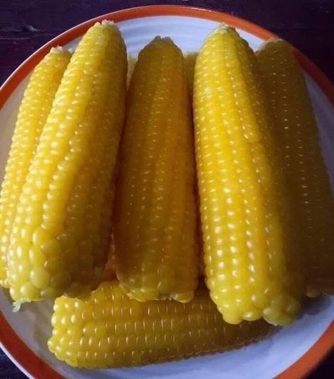 Cooked Corn, Boiled Corn, Food Captions, Bistro Food, Steam Recipes, Corn Recipe, Nigerian Food, Healthy Groceries, Healthy Homemade Recipes