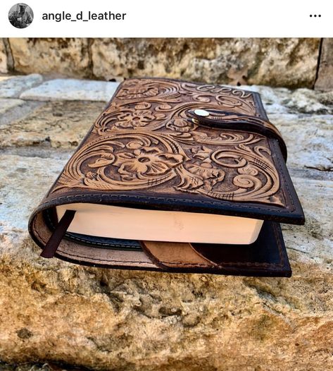 Tooled Leather Bible Cover, Scripture Case, Western Things, Leather Working Projects, Leather Bible Cover, Leather Book Covers, Portfolio Covers, Leather Tooling Patterns, Leather Bible