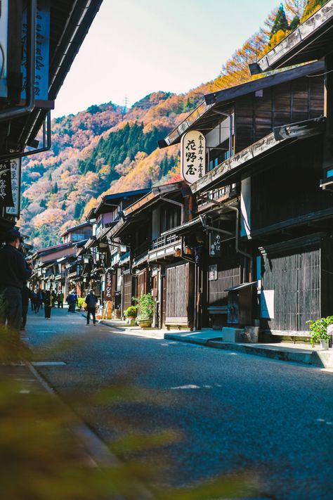 Kiso Valley, Golden Week, Japan Guide, Sacred Mountain, Tourist Office, Cross River, Wooden Buildings, Travel Japan, Hiking Guide