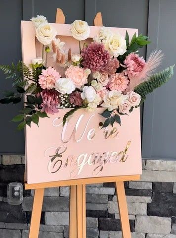 Flower Signs, Box Arrangement, 3d Signage, Event Trends, Event Sign, Engagement Decorations, Event Floral Design, Floral Backdrop, Flower Box