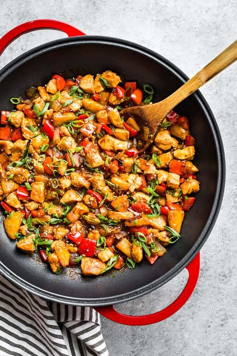 Whole30 Sweet and Sour Chicken Stir Fry | Get Inspired Everyday! Sweet And Sour Stir Fry, Paleo Menu, Sugar Free Ketchup, Sweet And Sour Chicken, Gluten Free Soy Sauce, Sweet Sour Chicken, Paleo Recipe, Sweet N Sour Chicken, Ginger Sauce