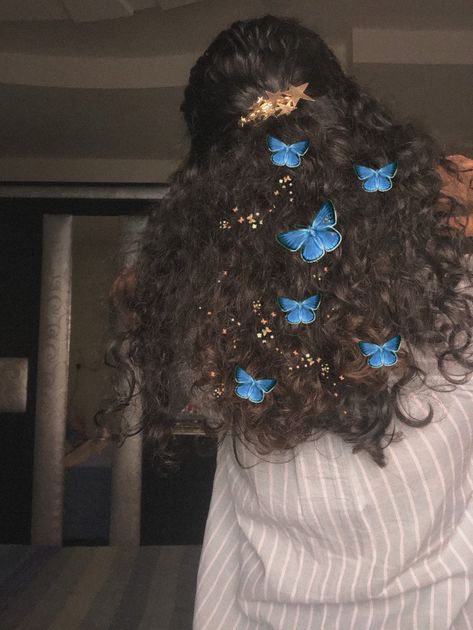 #curlyhair #curly #butterfly #blue Clips Hairstyles Curly Hair, Butterfly Clips Hairstyles Curly, Mini Butterfly Clips Hairstyles, Butterfly Clips Hairstyles, Clips Hairstyles, Turquoise Brooch, Fantasy Necklace, Insect Brooch, Mini Butterfly