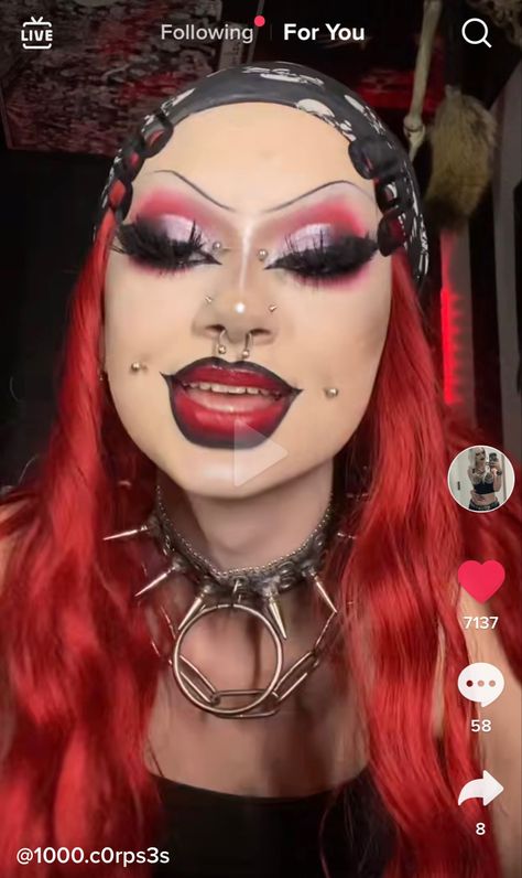 Bratz Makeup Look, Bratz Baddie, Bratz Makeup, E Girl Makeup, Red Gothic, Alt Makeup, Aesthetic Goth, Red Eyeshadow, Alternative Makeup