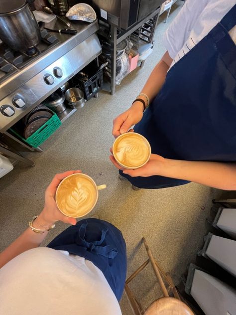 Coffee Shop Worker Aesthetic, Waitress Aesthetic Cafe, Cafe Job Aesthetic, Working In A Cafe Aesthetic, Cafe Worker Aesthetic, Cafe Barista Aesthetic, Coffee Shop Logo Ideas, Barista Job, Cafe Worker