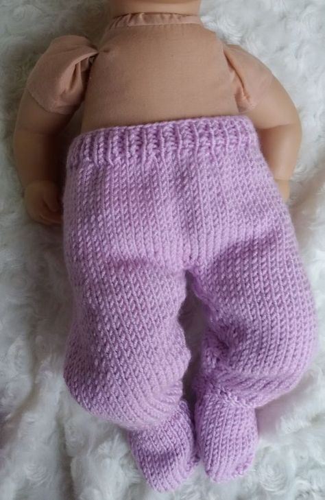 a blog about making Barbie knitted and crochet clothes and other crafty items Overalls Sewing Pattern, Baby Knitting Patterns Free Newborn, Knit Baby Doll, 12 Inch Doll Clothes, Knitting Gloves Pattern, Baby Born Clothes, Pram Sets, Pram Suit, Animal Knitting