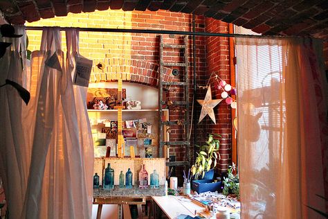 studio space Studio Curtains, Afternoon Light, Creative Workspace, My Art Studio, Design Garden, Garden Designs, Girl House, Studio Space, Dream Art