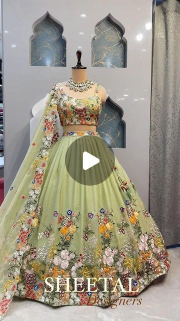 Handwork Lehenga Designs, Organza Lehenga Designs, Threadwork Lehenga, Handwork Lehenga, Organza Lehenga, Organza Dress, Lehenga Designs, Designer Suits, Blouse Design